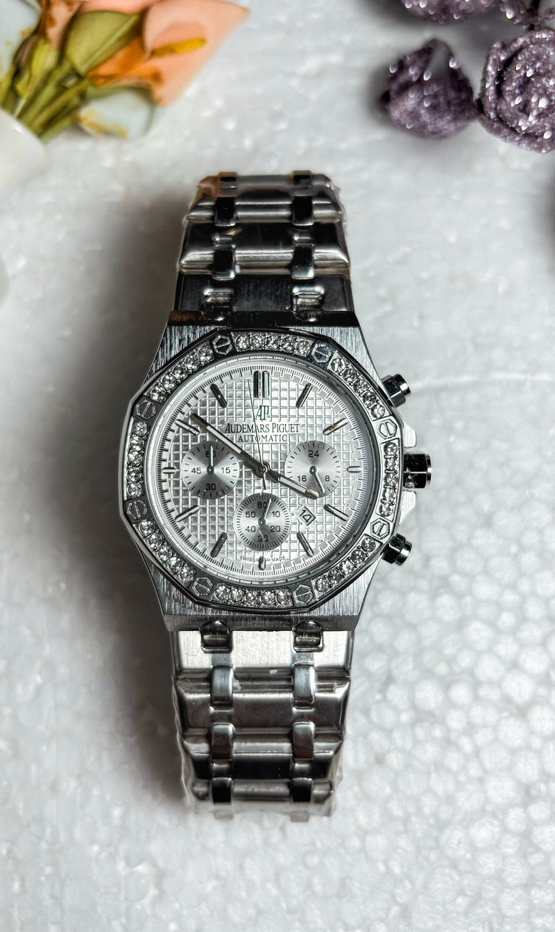 Audemars Piguet-Inspired Men’s Luxury Chronograph Watch – Diamond Bezel