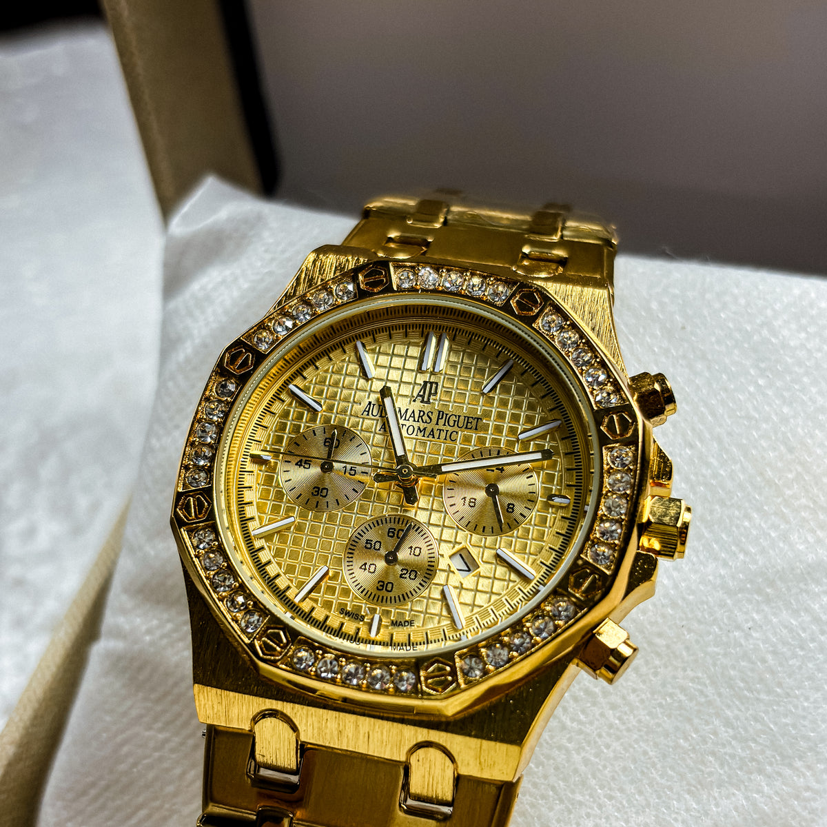 Royal Gold Chronograph – Luxury Diamond Bezel Watch